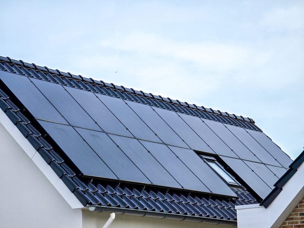 Panneaux solaires sur toiture